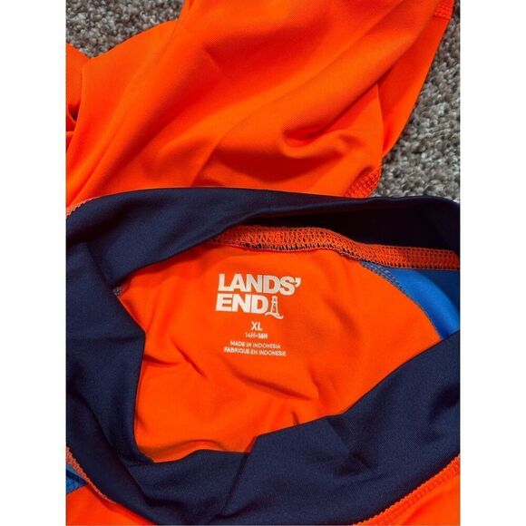 Lands End rash guard size 14-15 husky. C34-2 - 3 - Picture 3 of 3